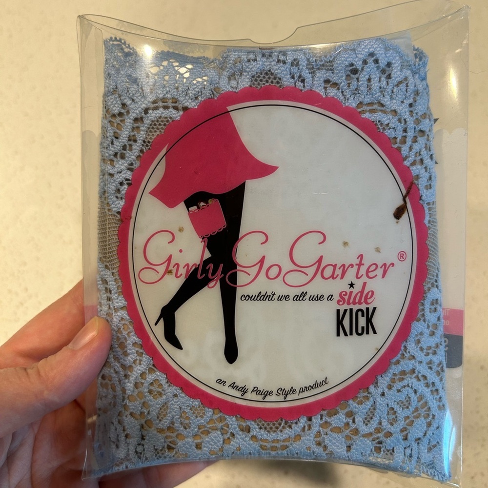 NEW Girly Go Garter